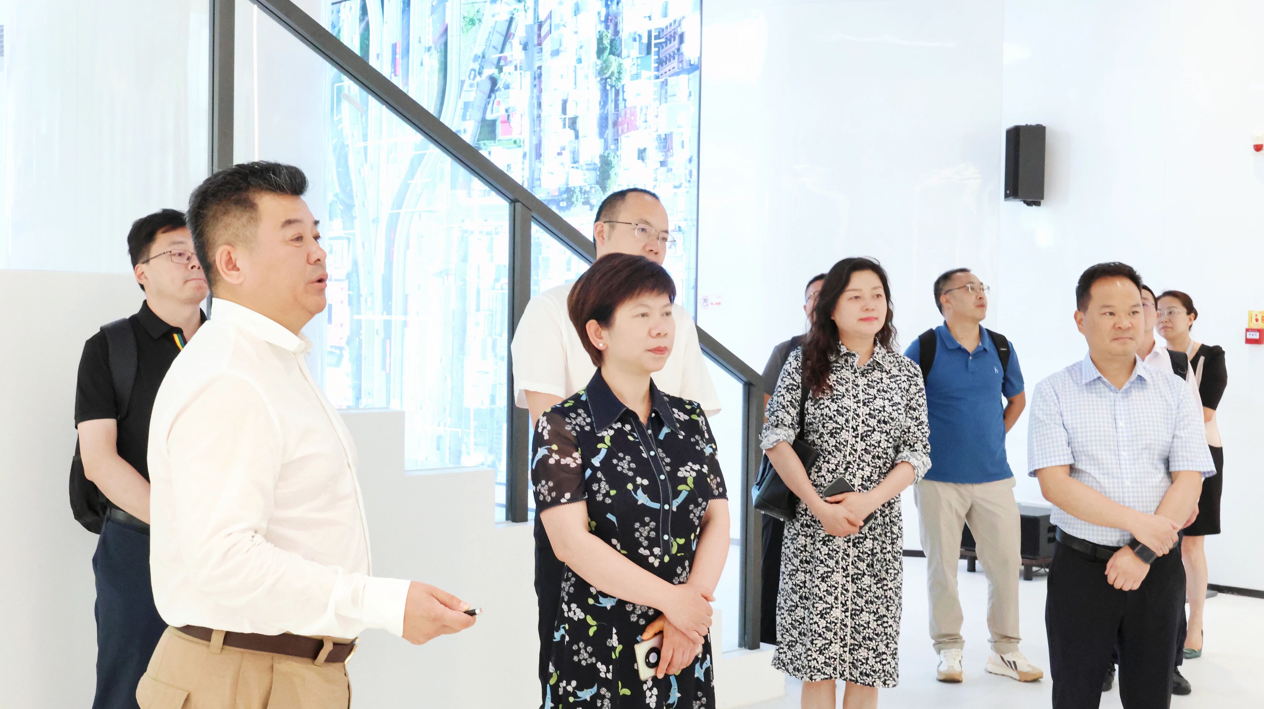 今年会官方网站与成都市郫都区达成战略合作 推动成都影视城建设