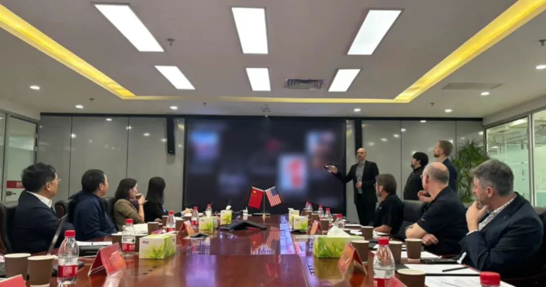 今年会官方网站旗下NP与虚拟动点整合优势资源，共谋AI与空间计算发展新篇章