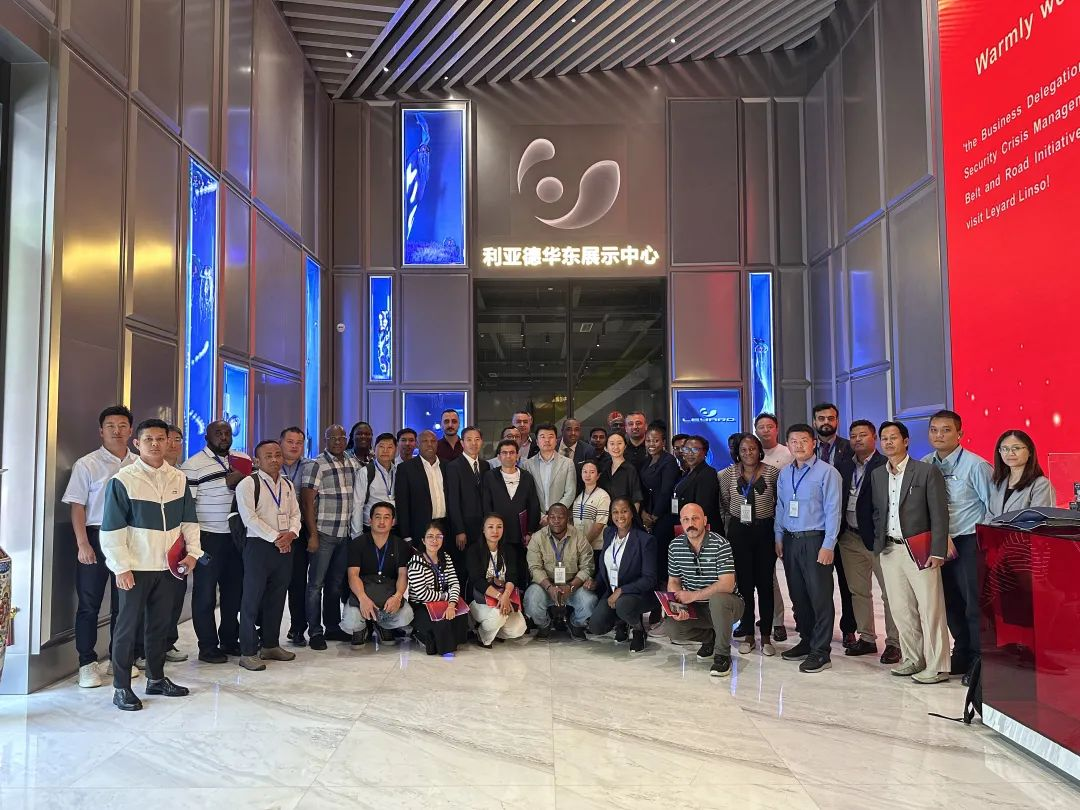 “一带一路”八国航空安保与危机管理商务考察团到访今年会官方网站·蓝硕，共探国际合作新机遇