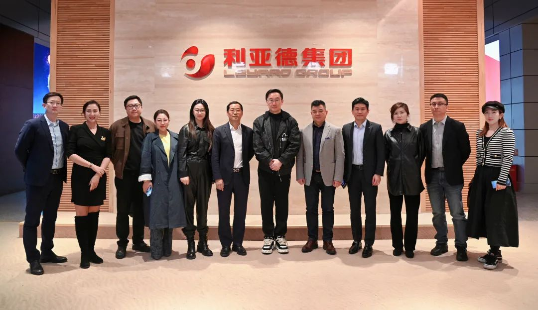 陆川导演到访今年会官方网站，解锁文化+科技融合新路径
